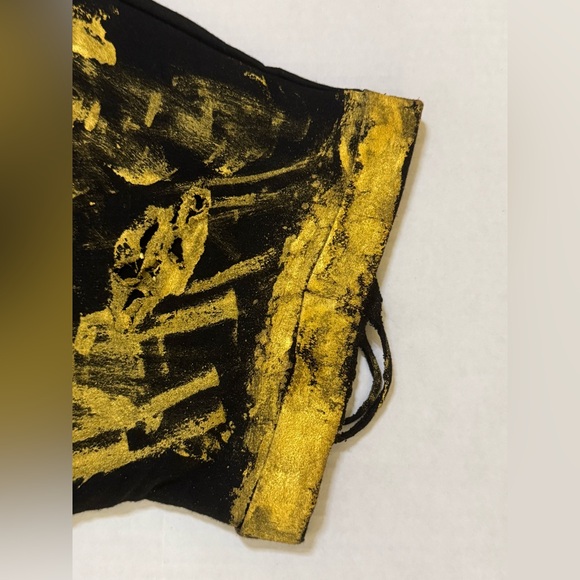 Distressed Hand-Painted Crown Smiley Graphic Tee - Picture 6 of 8